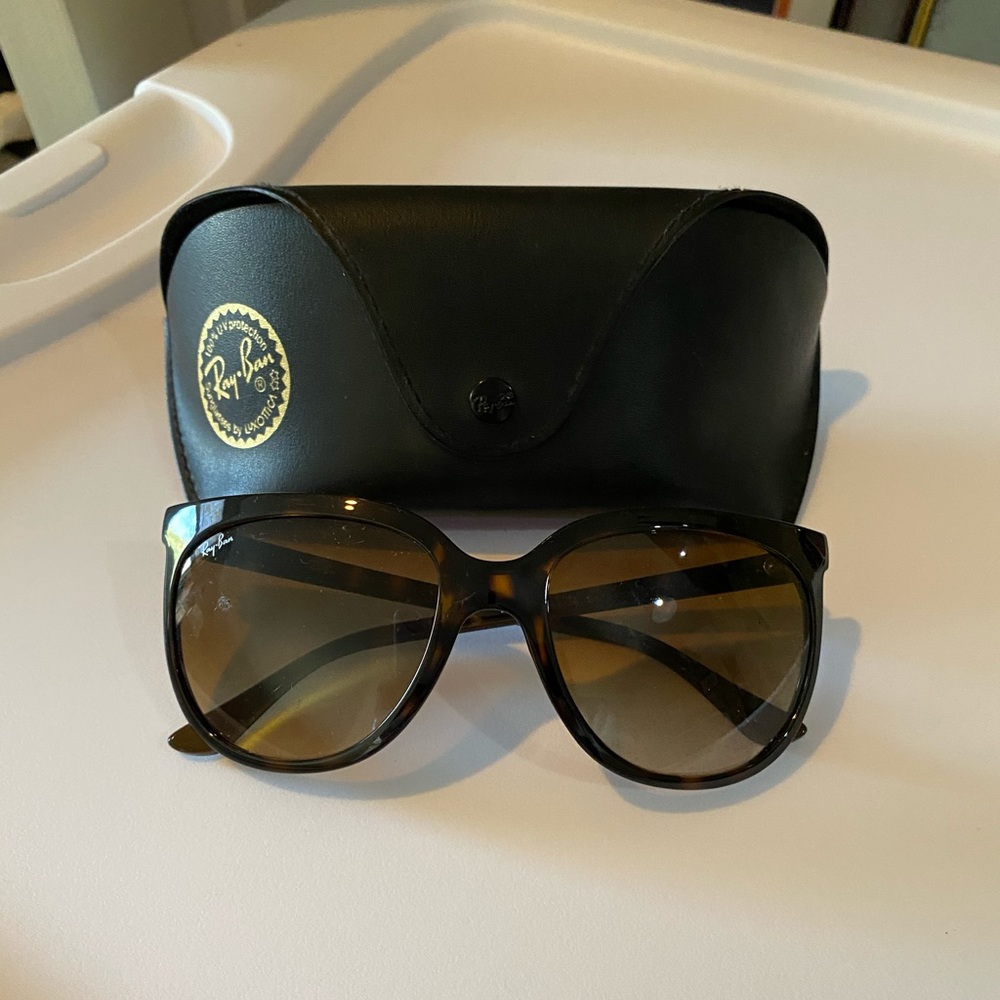 Ray ban tortoise